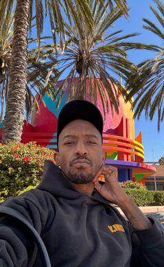 Guest photo